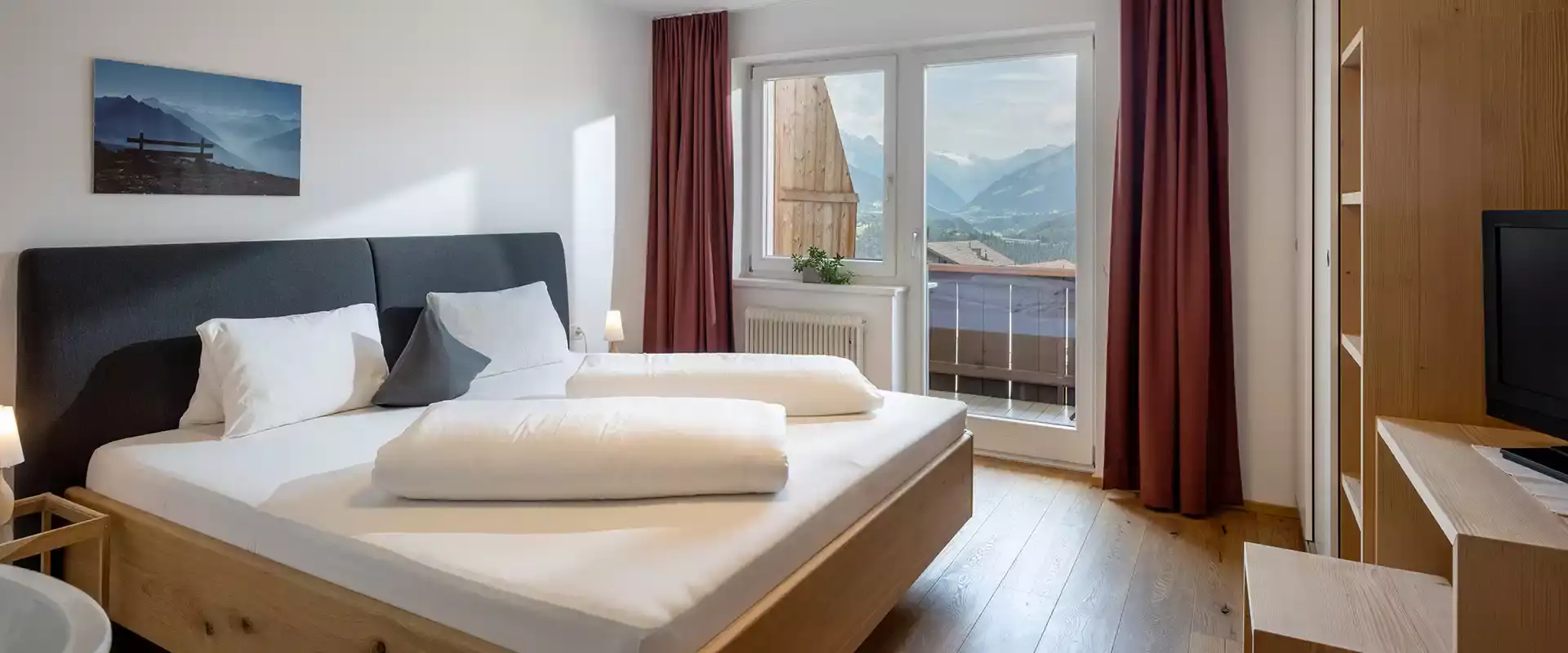 Tiroler_Alpenhof_Patsch_ferienwohnung-c-hannes-dabernig.webp